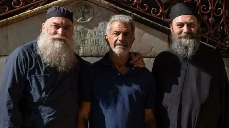 Ο Mel Gibson επισκέφθηκε το Άγιον Όρος – Προσκύνησε στη Μονή Χιλανδαρίου