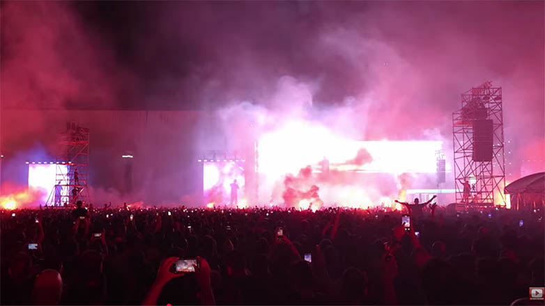 ΛΕΞ: Για δεύτερη ημέρα το αδιαχώρητο στη συναυλία του στο ΟΑΚΑ