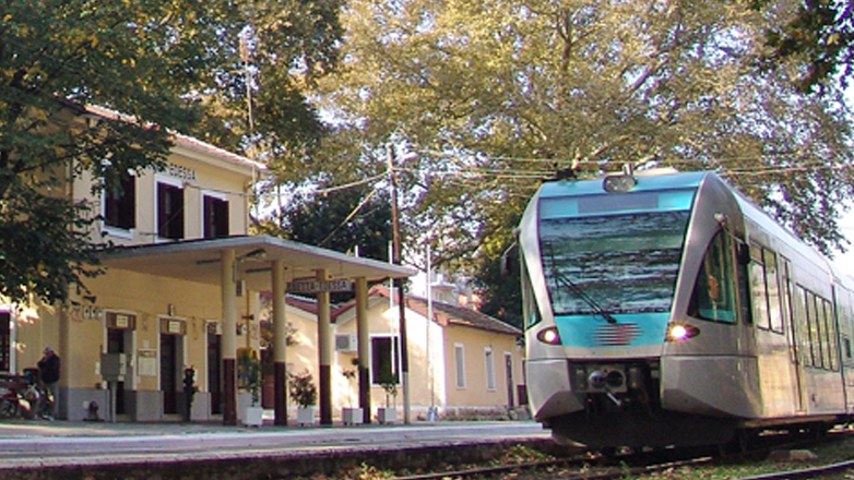 Τρένο της Hellenic Train άρχισε να βγάζει καπνούς στον σταθμό της Έδεσας