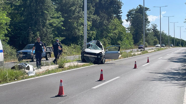 Τραγωδία έξω από τη Λάρισα: Νεκρή γυναίκα σε τροχαίο δυστύχημα