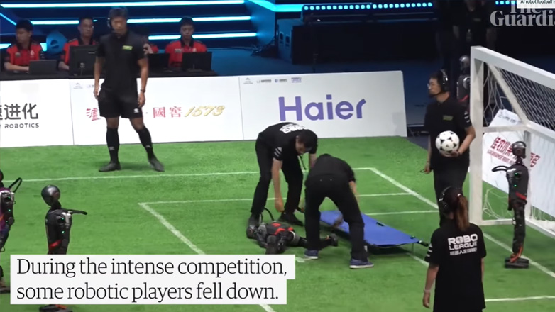 Κίνα: Διεξήχθη ο πρώτος αγώνας ποδοσφαίρου με…ρομπότ τεχνητής νοημοσύνης!