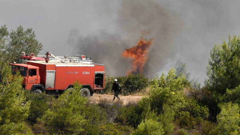 Σε εξέλιξη πυρκαγιά στο Γεράκι Αμαλιάδας – Μήνυμα από το 112