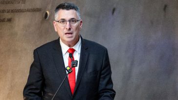 Ο Ισραηλινός ΥΠΕΞ Σάαρ ζήτησε να μην χαθεί η ευκαιρία για την απελευθέρωση των ομήρων