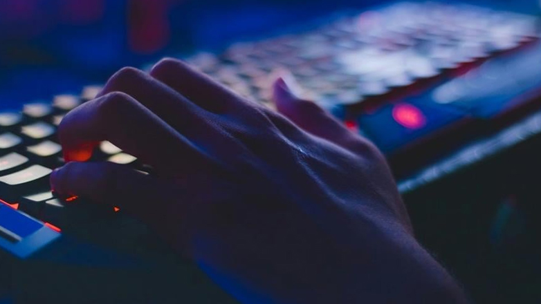 Γερμανία: Κυρώσεις κατά της διαδικτυακής πύλης «Red»