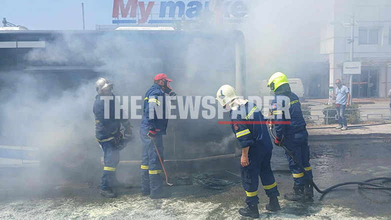 Φωτιά σε αστικό λεωφορείο στον Βόλο