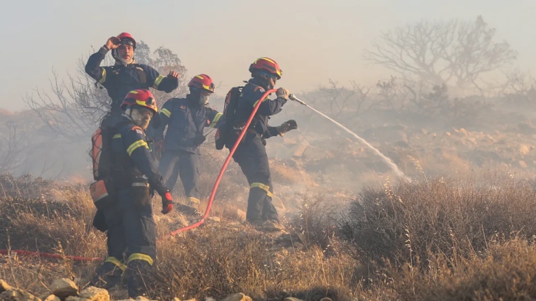 Ιεράπετρα – φωτιά: Eκκενώνονται και άλλοι οικισμοί