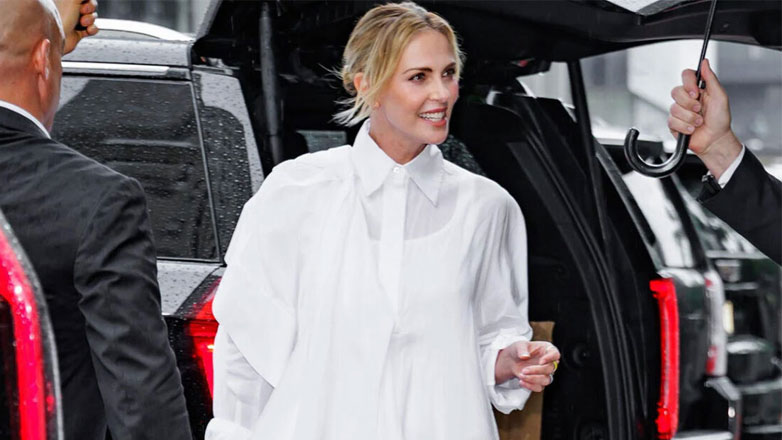 Charlize Theron: «Έκανα one night stand με 26χρονο και ήταν καταπληκτικό, κάνω το σεξ που θα έπρεπε να κάνω στα 20 μου»