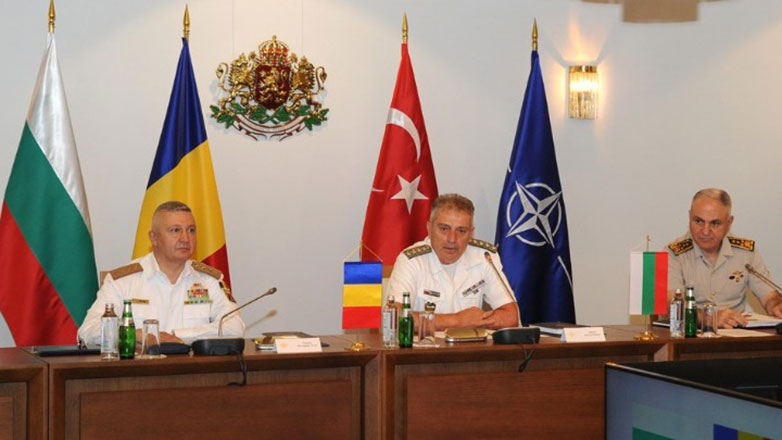 Βουλγαρία, Ρουμανία και Τουρκία δεσμεύονται για στενότερη αμυντική σχέση για την εγγύηση της ασφάλειας στη Μαύρη Θάλασσα