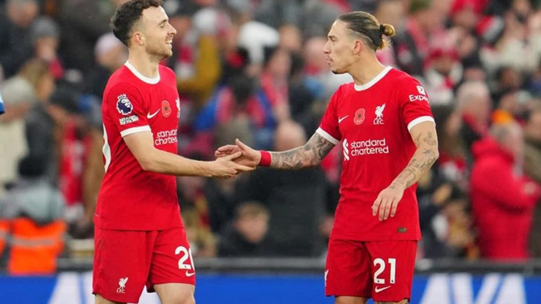 Η συγκινητική ανάρτηση Τσιμίκα για τον Ζότα: «Μου είχες πει “εσύ σεντράρεις, εγώ σκοράρω”»