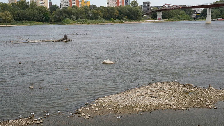 Πολωνία: Στο χαμηλότερο ιστορικά επίπεδο η στάθμη του ποταμού Βιστούλα