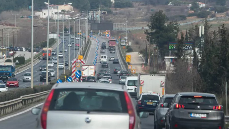 Καραμπόλα με οκτώ οχήματα στον περιφερειακό Θεσσαλονίκης