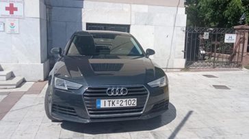Το αυτοκίνητο του Περιφερειάρχη Βορείου Αιγαίου παρκαρισμένο επιδεικτικά παράνομα