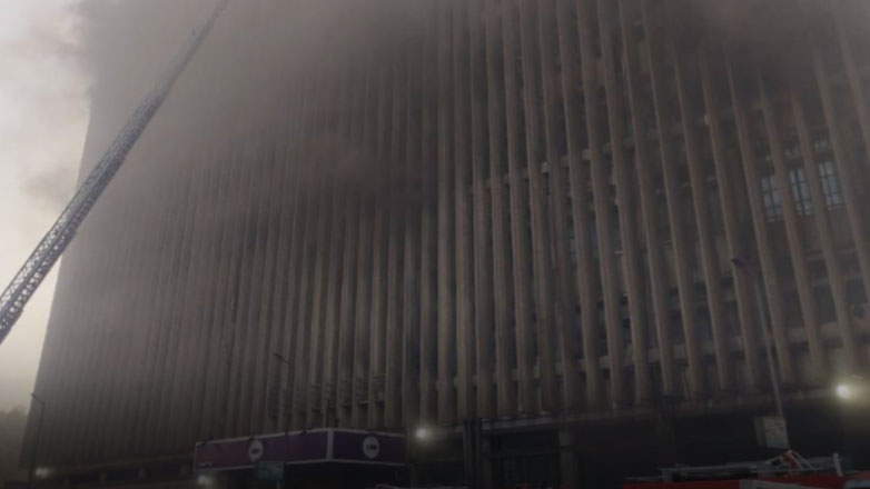 Αίγυπτος: Δεκατέσσερις τραυματίες από πυρκαγιά σε έναν πύργο τηλεπικοινωνιών στο Κάιρο