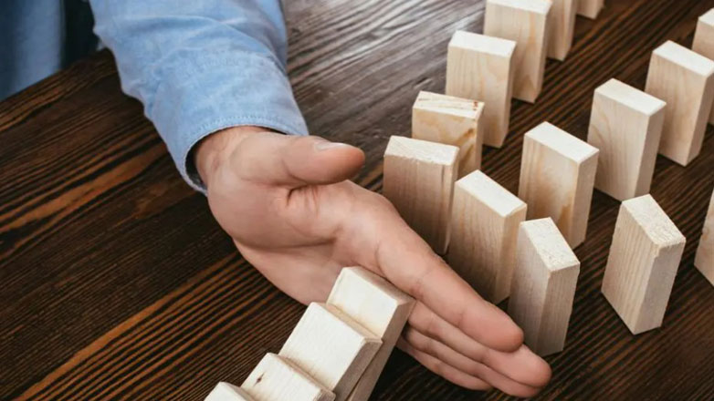 Η Ψευδαίσθηση του Ελέγχου και το Θαύμα του Απρόβλεπτου