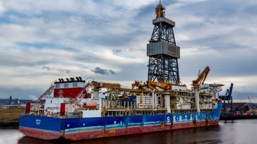 Τουρκία: Αγοράζει δύο ακόμη πλωτά γεωτρύπανα – Το ένα θα σταλεί στη Λιβύη