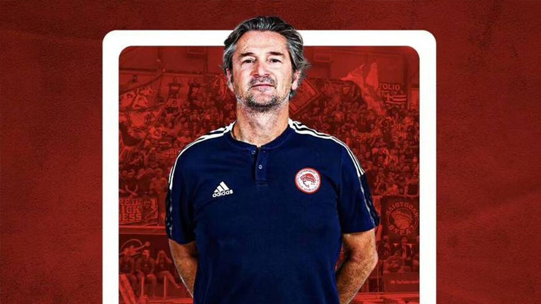 Πόλο Γυναικών: Παραμένει στην τεχνική ηγεσία του Ολυμπιακού ο Κραβαρίτης