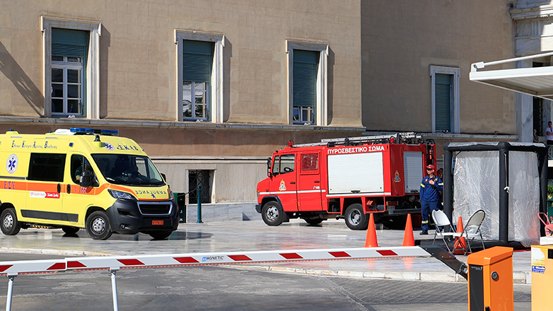 Βουλή: Από τη Ρωσία ο ύποπτος φάκελος με παραλήπτη τον Μητσοτάκη