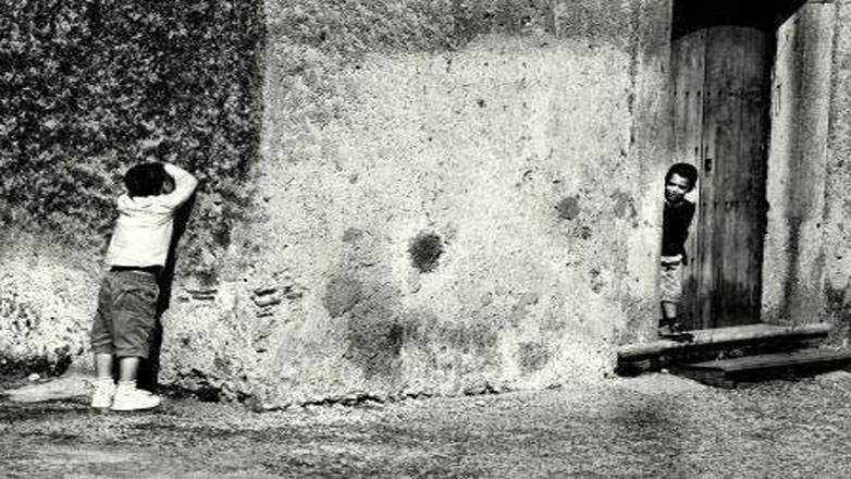 Μην τα βάζεις με κάποιον που έχει περάσει τα πενήντα…