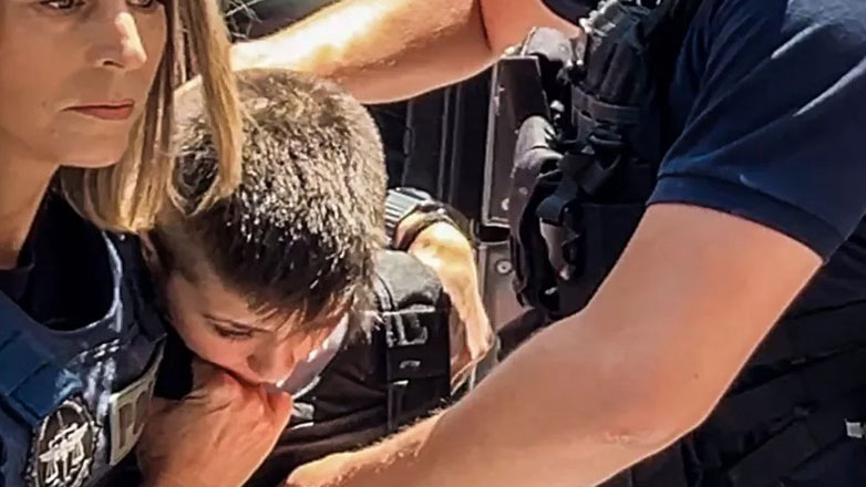 Ειρήνη Μουρτζούκου: Οι τσακωμοί με τη μητέρα της πριν τις δολοφονίες και το τατουάζ που έκανε με τη φίλη της