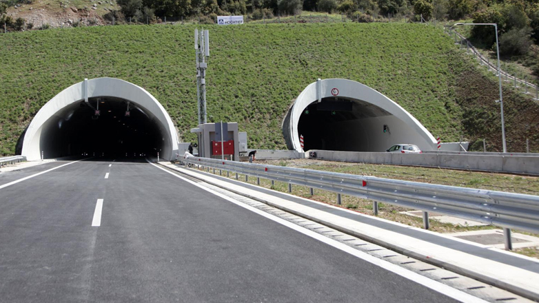 Στη φυλακή δύο μηχανικοί για υπερτιμολογήσεις στην Εγνατία Οδό Στη φυλακή δύο μηχανικοί για υπερτιμολογήσεις στην Εγνατία Οδό