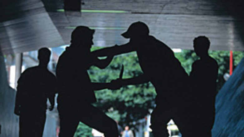 Παλαιό Φάληρο: Συμπλοκή ομάδων ανηλίκων σε σχολείο με μαχαιριές και τραυματισμούς