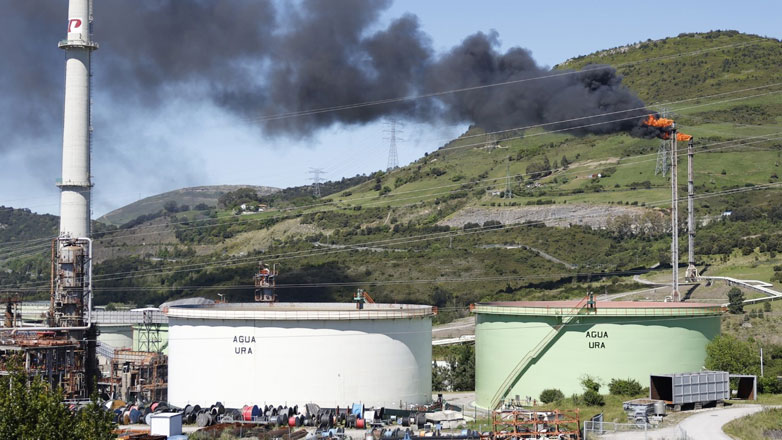 Νέος φόρος σε καύσιμα και αέριο