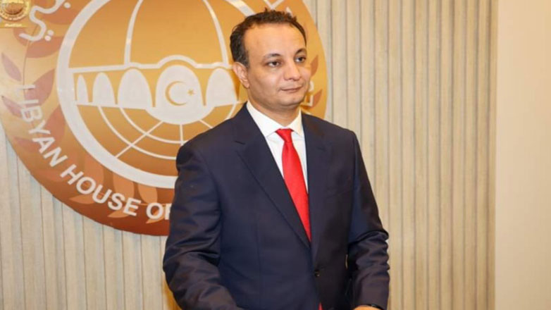 Ο γιος του Χαφτάρ κάλεσε τον Έλληνα πρόξενο στο σπίτι του