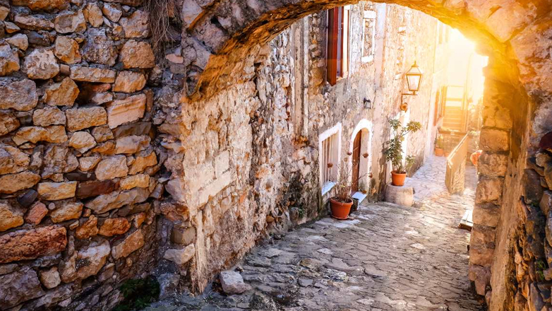 Οδηγός Μαυροβούνιο: Τι να κάνετε και τι να δείτε στο «Μόντε Κάρλο» των Βαλκανίων