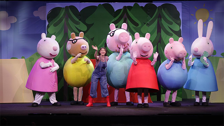 Η θεατρική παράσταση «Oι περιπέτειες της Πέππα» κάνει περιοδεία σε όλη την Ελλάδα!