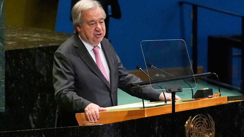 Ο Γκουτέρες καταδικάζει τις πρόσφατες επιθέσεις των Χούθι κατά πλοίων στην Ερυθρά Θάλασσα