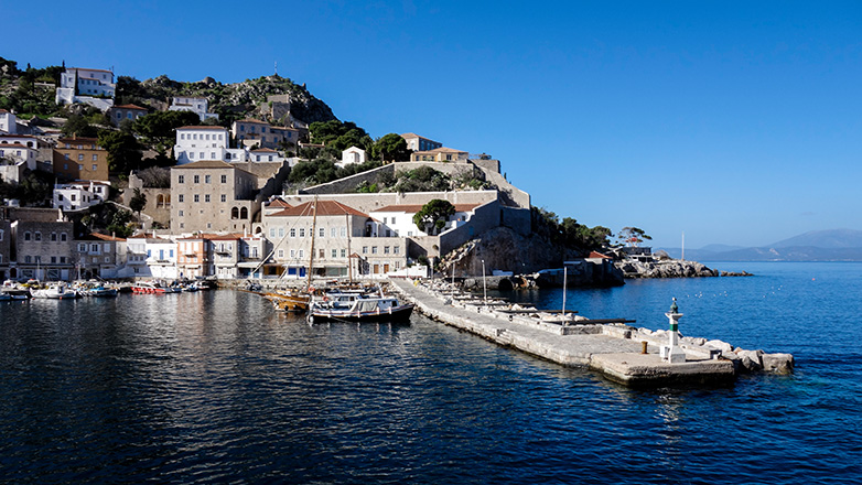 Μόνο με άδεια τα οχήματα στην Ύδρα