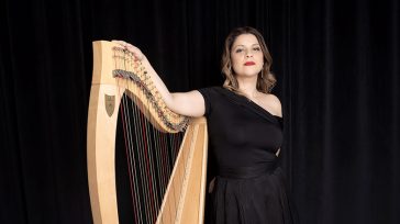 Κατερίνα Κίτσου: «Η άρπα μπορεί να αποδώσει οποιοδήποτε είδος μουσικής»