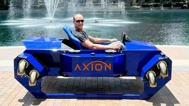 Ιδού το πρώτο αγωνιστικό ιπτάμενο αυτοκίνητο στην ιστορία  – Μονοθέσιο και πιάνει τα 320χλμ./ώρα