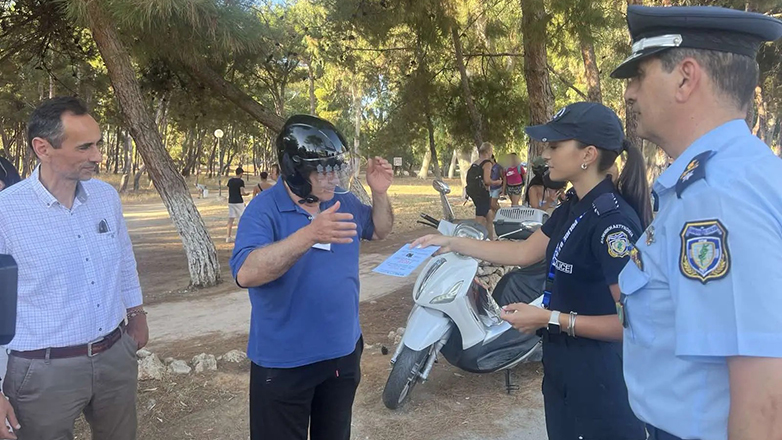 Το διαφορετικό μπλόκο σε οδηγούς που «έστησε» η Τροχαία Χανίων