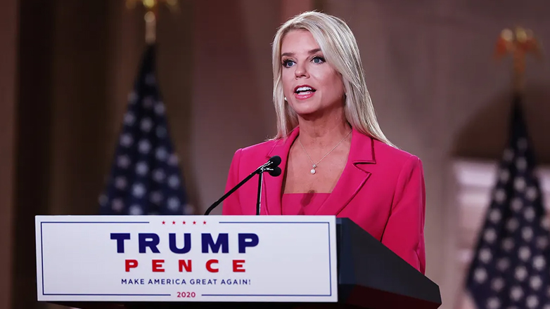 ΗΠΑ: Η κυβέρνηση βάζει τέλος στη δίωξη γιατρού που κατηγορούταν για καταστροφή εμβολίων κατά της COVID