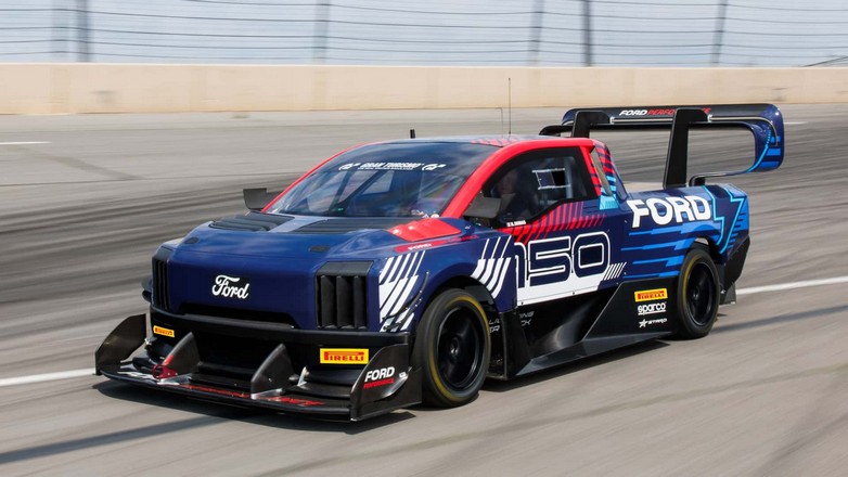 Δείτε το SuperTruck 1.440 ίππων της Ford, να κερδίζει το φετινό Goodwood Festival of Speed με χρόνο 43.23 δευτ. (Βίντεο).