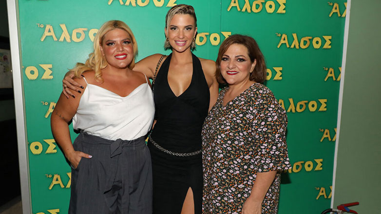 Κατερίνα Λιόλιου: Στο θέατρο Άλσος για να απολαύσει την παράσταση «Μάλιστα κύριε Ζαμπέτα»