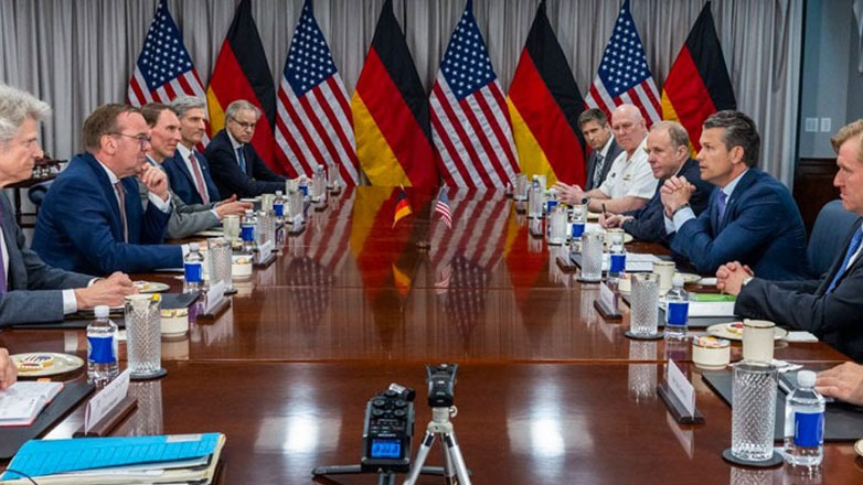 Πιστόριους: «Είμαστε έτοιμοι να αναλάβουμε μεγαλύτερη ευθύνη για την άμυνα στην Ευρώπη»