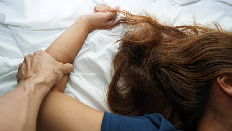 Ρόδος: 19χρονος Ολλανδός βίασε 18χρονη Γερμανίδα στο Φαληράκι