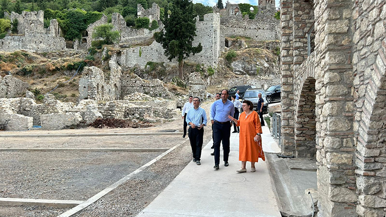 Άσκηση ετοιμότητας για την αντιμετώπιση πυρκαγιάς στον Αρχαιολογικό Χώρο του Μυστρά – Δείτε εικόνες