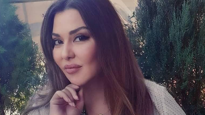 «Η Ανεπιθύμητη Ανιψιά»: Το νέο βιβλίο της Δήμητρας Ιωάννου με εξώφυλλο που… μιλάει