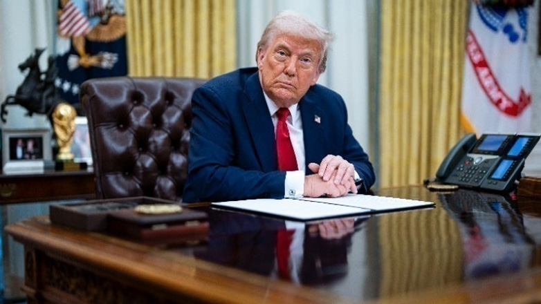 Τραμπ: «Ξεκίνησαν οι αποστολές όπλων στην Ουκρανία» – «Καμία επικοινωνία με Πούτιν»