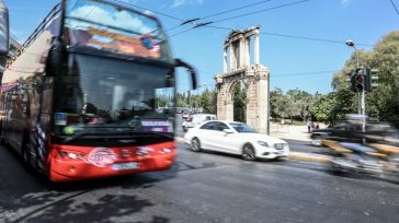 Καραμπόλα τεσσάρων οχημάτων στη λεωφόρο Αμαλίας