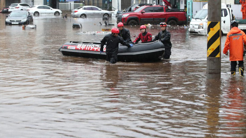 Νότια Κορέα: Τέσσερις άνθρωποι έχασαν τη ζωή τους, ένας αγνοείται λόγω πλημμυρών