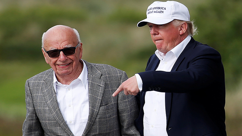 Τραμπ εναντίον Μέρντοχ  για την «κάρτα γενεθλίων» στον Έπσταϊν