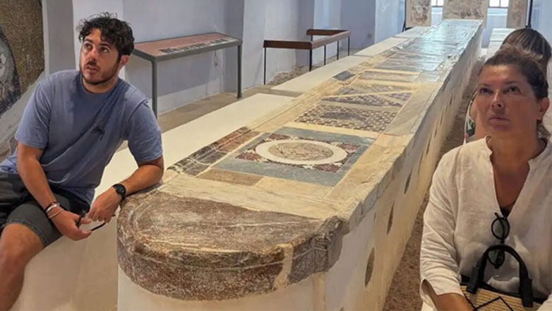 Σοφία Αλιμπέρτη: Απόδραση στη Χίο με τον γιο της, Μιχαήλ – Άγγελο Βαρθακούρη