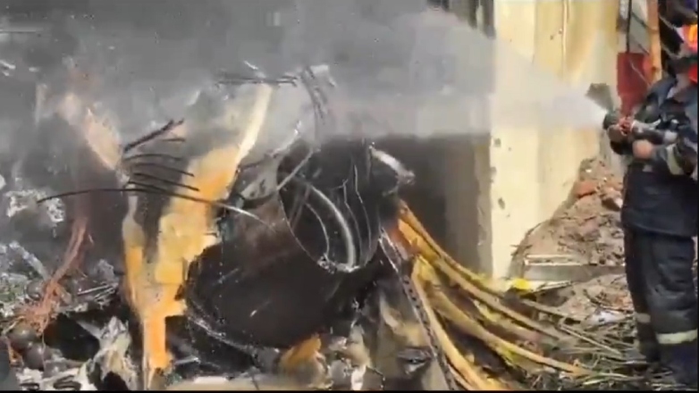 Συντριβή αεροσκάφους σε σχολείο – Ένας νεκρός, πολλοί τραυματίες