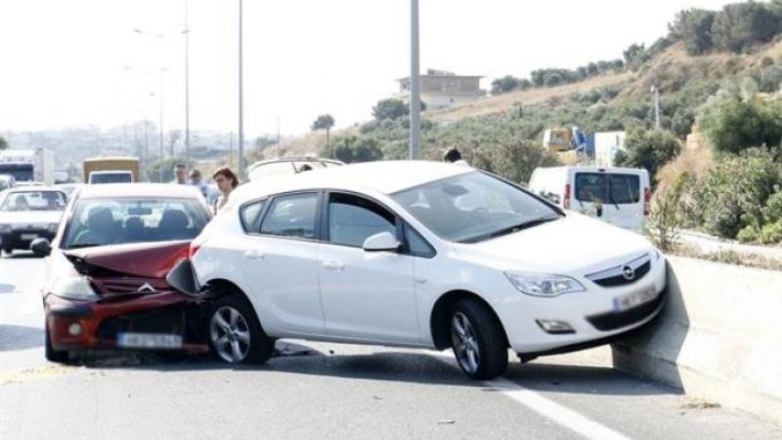 Καραμπόλα 6 οχημάτων στην περιφερειακή Οδό της Θεσσαλονίκης