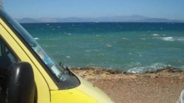 Λάρισα: 56χρονος τουρίστας ανασύρθηκε νεκρός από τη θάλασσα στη Βελίκα
