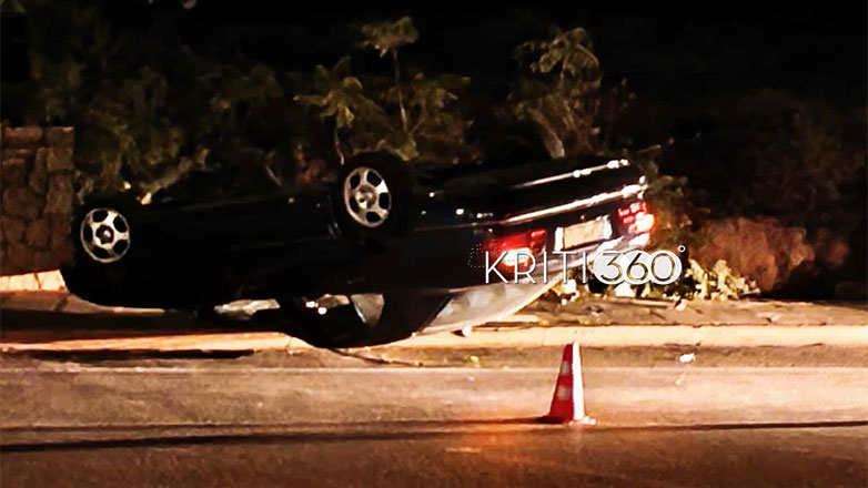 Αμάξι τούμπαρε στο δρόμο